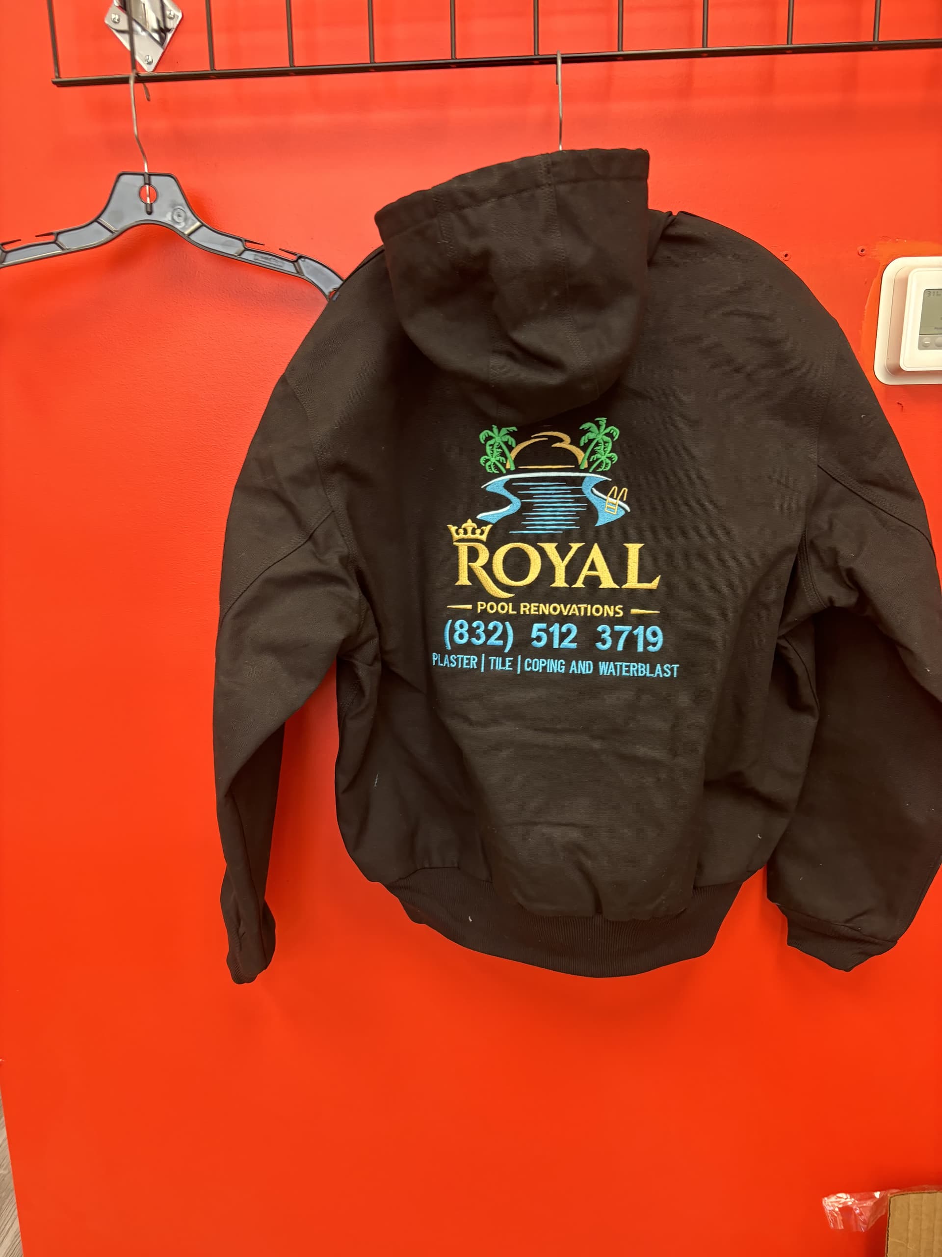 Hoodies & Sweatshirts